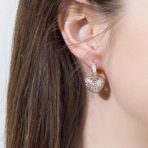 Gold Zircon Heart Dangle Earrings - Picture 5 of 6